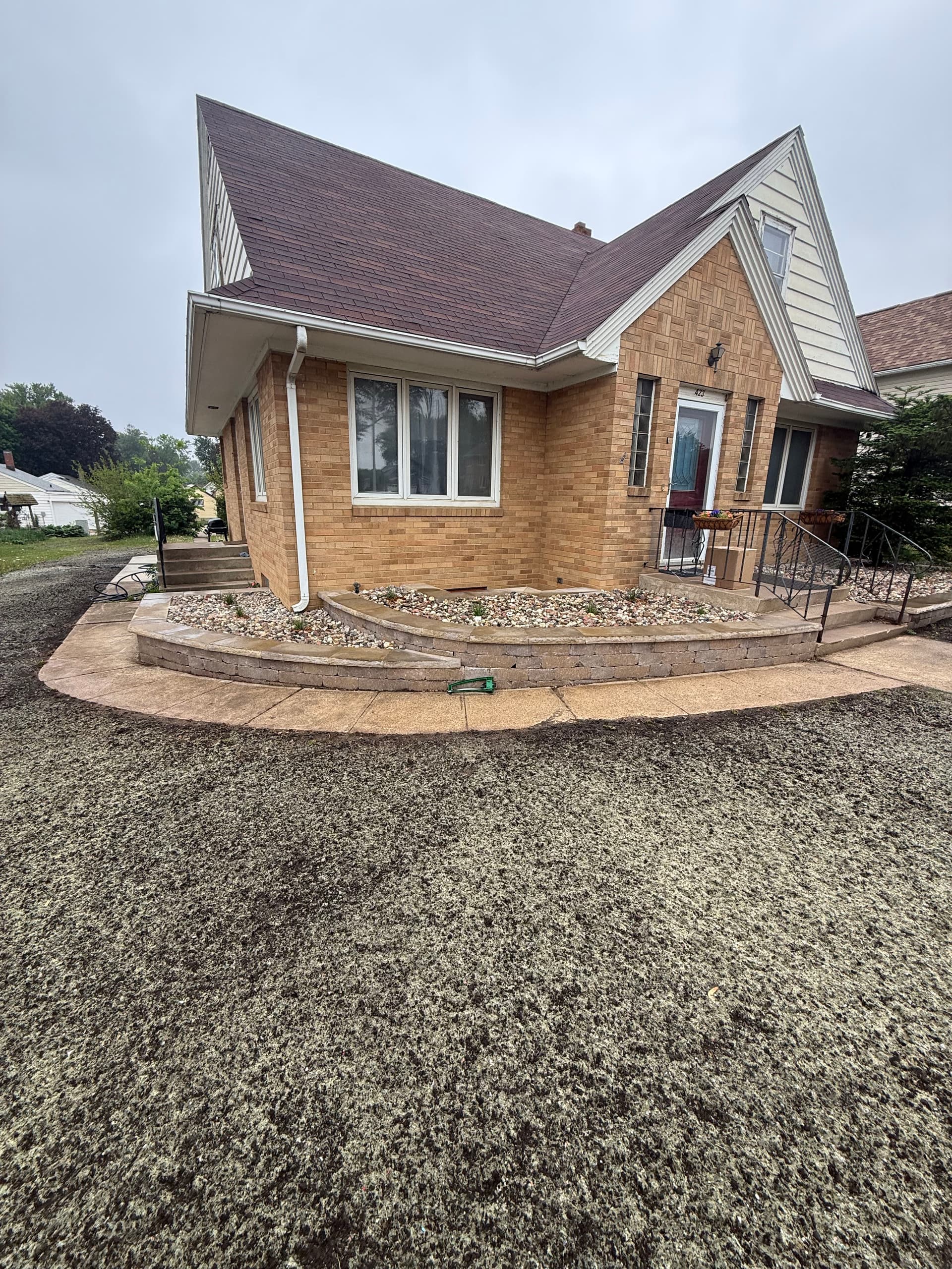Gallery photos for Raised Rock Beds Give This Front Entrance Real Structure: Image #2