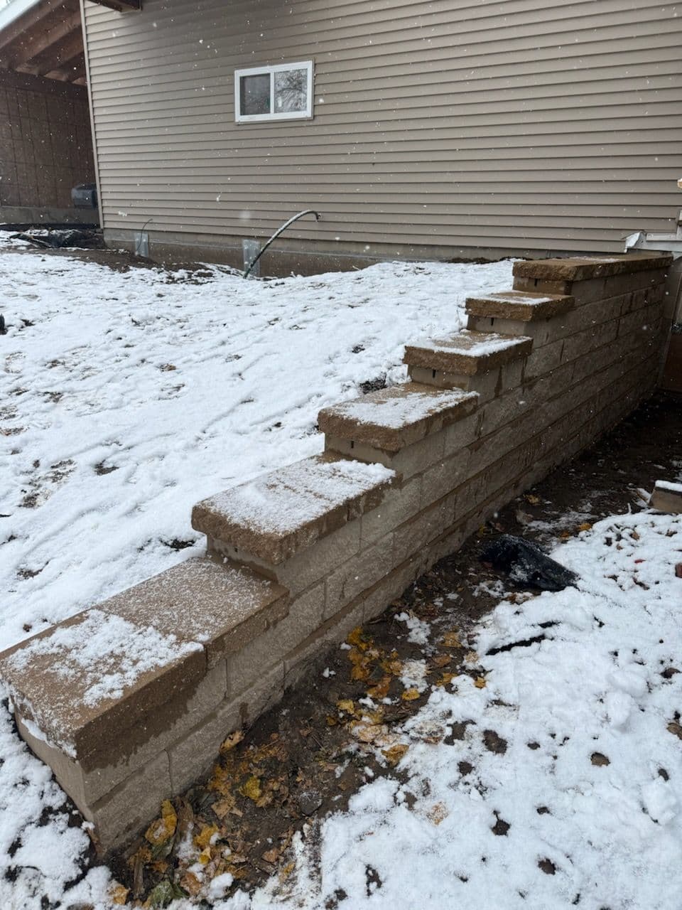 Project New Durable Retaining Wall Crafted for Enhanced Style image
