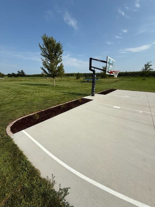 Gallery photos for Transform Your Yard with Expert Landscaping: Image #2